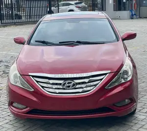 Hyundai Sonata Limited 2.0T Sedan (2.0L 4cyl 6A) 2013 Red