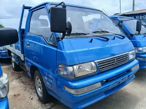 Mitsubishi Delica 2012 Blue