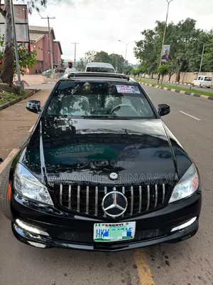 Mercedes-Benz C350 2010 Black