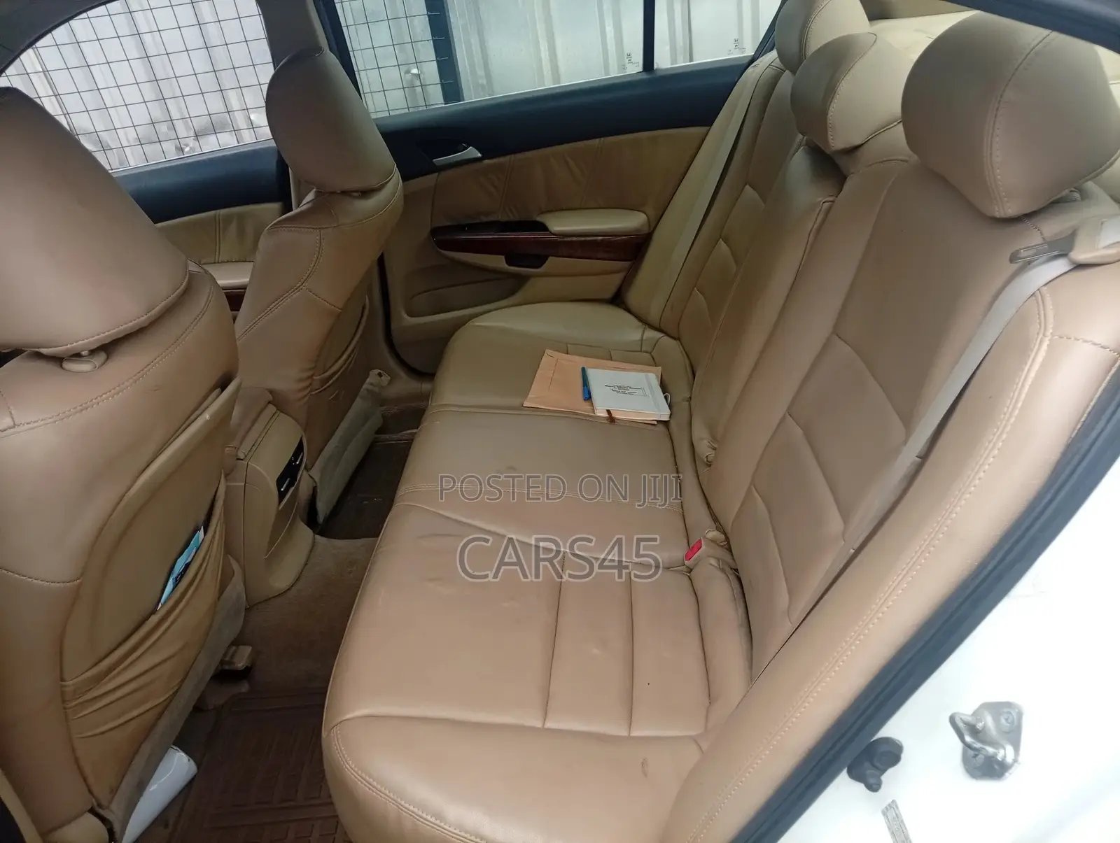 Honda Accord 2011 White