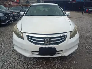 Honda Accord 2011 White