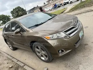 Toyota Venza XLE 2014 Beige