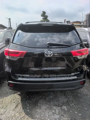 Toyota Highlander XLE 2019 Black