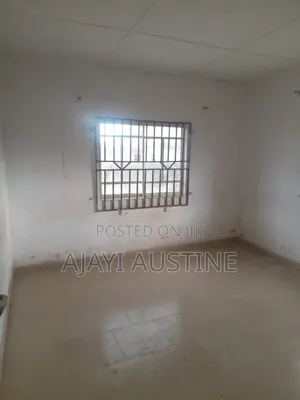 2bdrm Apartment in Weliweli 2, Oda for rent