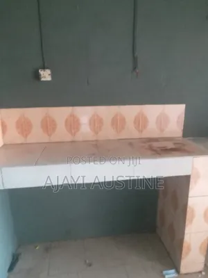 2bdrm Apartment in Weliweli 2, Oda for rent