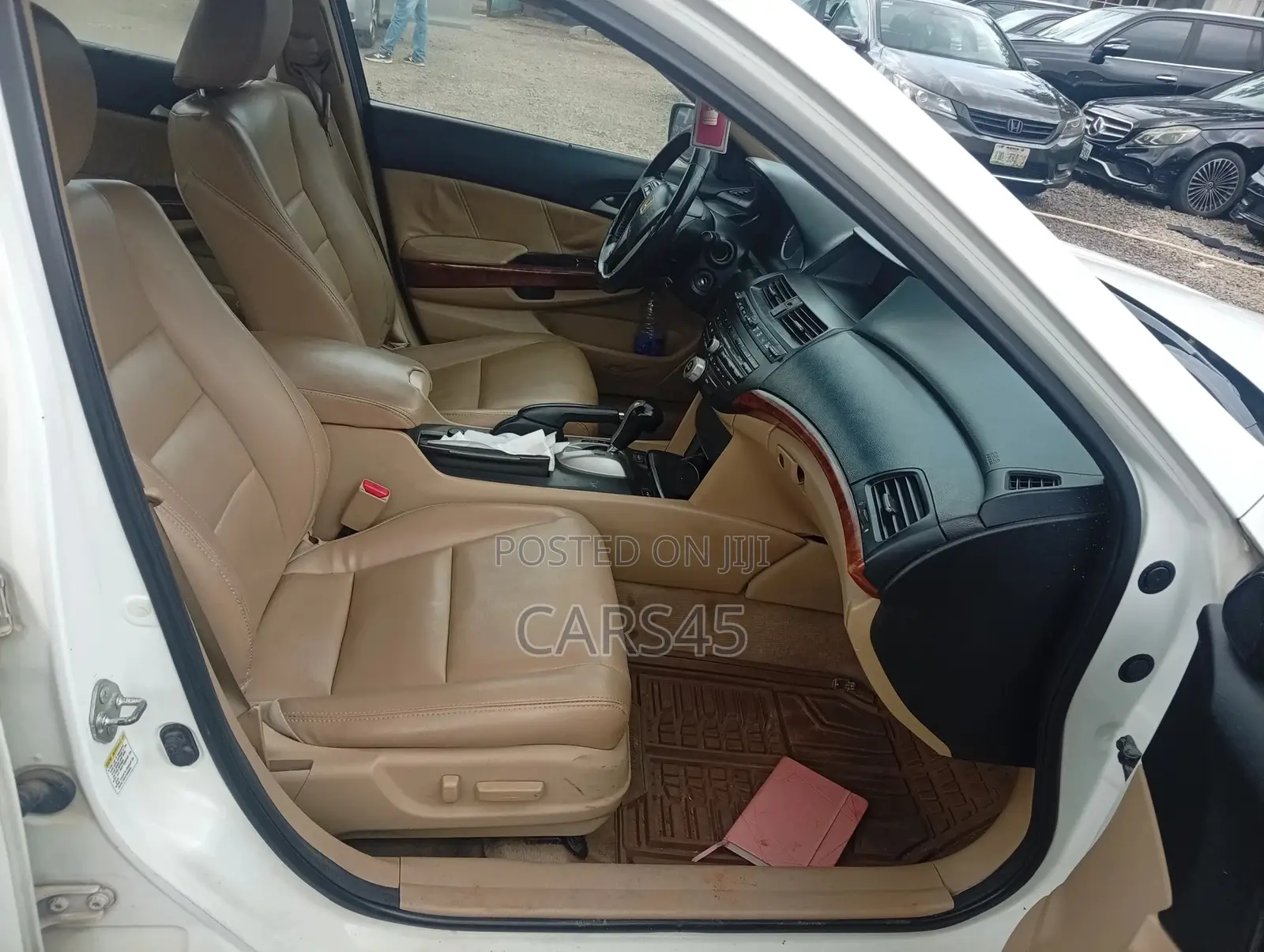 Honda Accord 2011 White