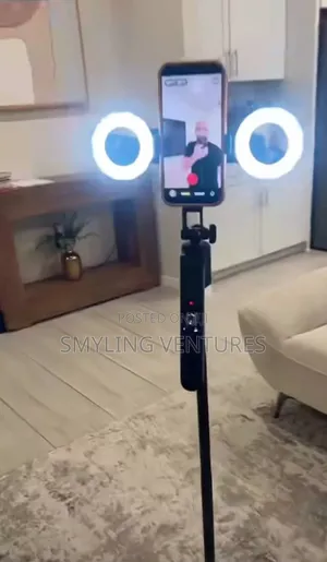 AI Tripod for Content Makers.