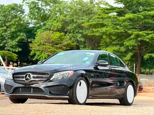 Mercedes-Benz C400 4Matic AWD Sedan (3.0L V6 7A) 2015 Black