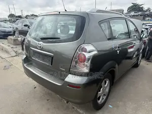 Toyota Corolla Verso 2006 Gray