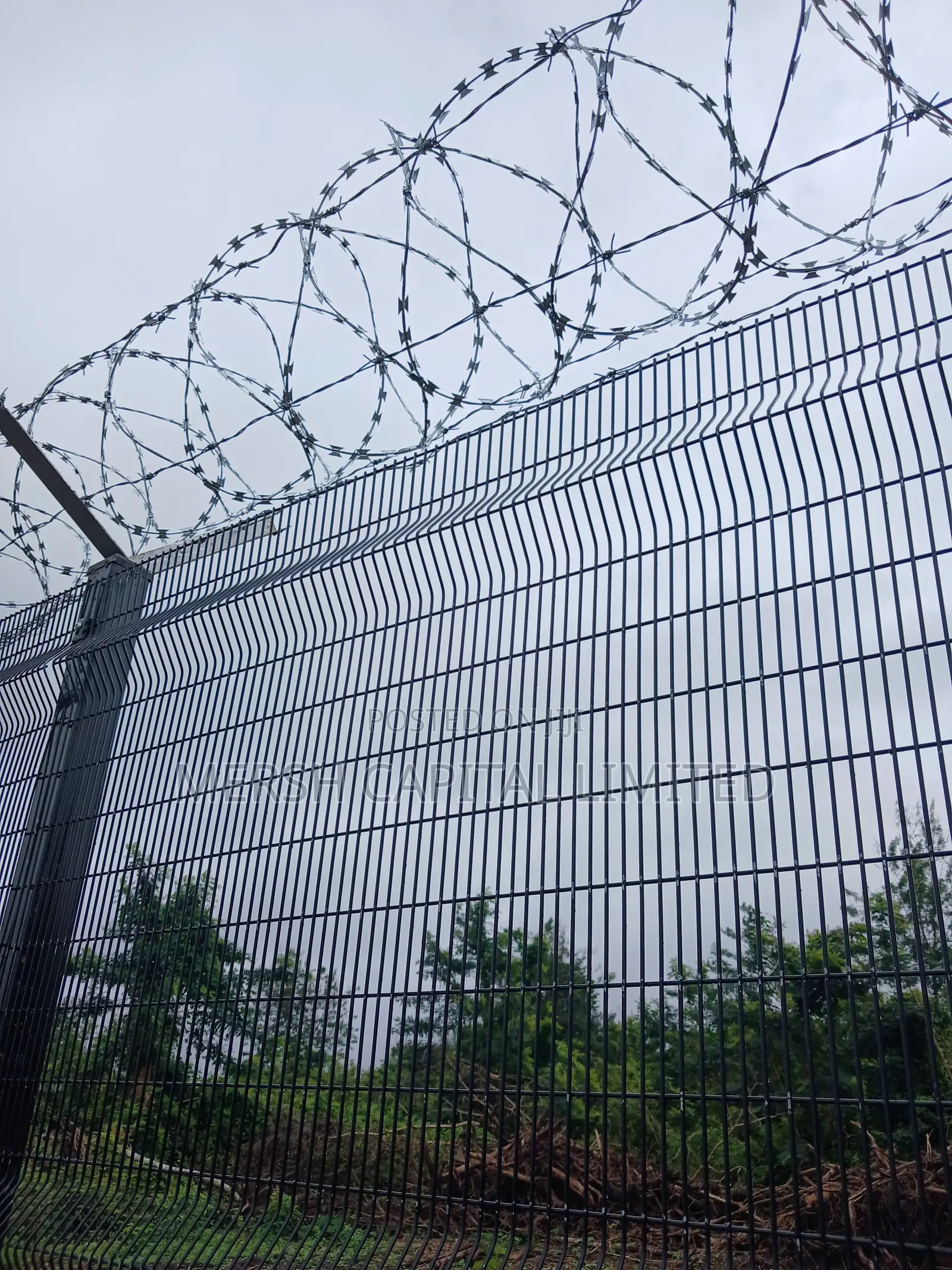 High-Security Mesh. Zero Easy Grip.