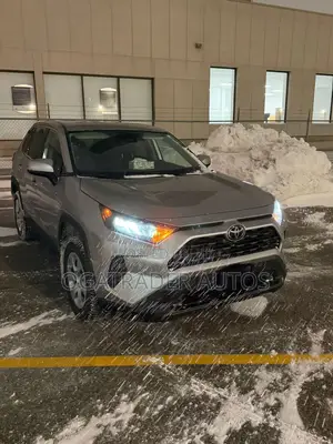 Toyota RAV4 2024 Silver