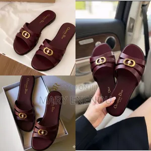 Women's Designer Style Flat Slide Sandals