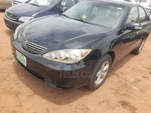Toyota Camry LE 4dr Sedan (2.4L 4cyl 5M) 2002 Black