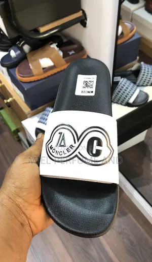 Moncler Casual Slides