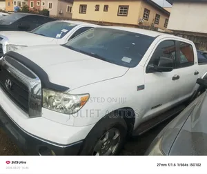Toyota Tundra 2013 White