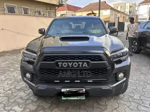 Toyota Tacoma TRD Sport 2017 Gray
