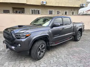 Toyota Tacoma TRD Sport 2017 Gray