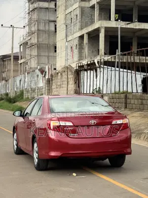 Toyota Camry SE 4dr Sedan (2.5L 4cyl 6A) 2014 Red