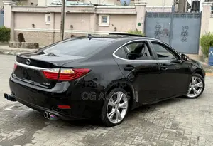 Lexus ES 2014 Black
