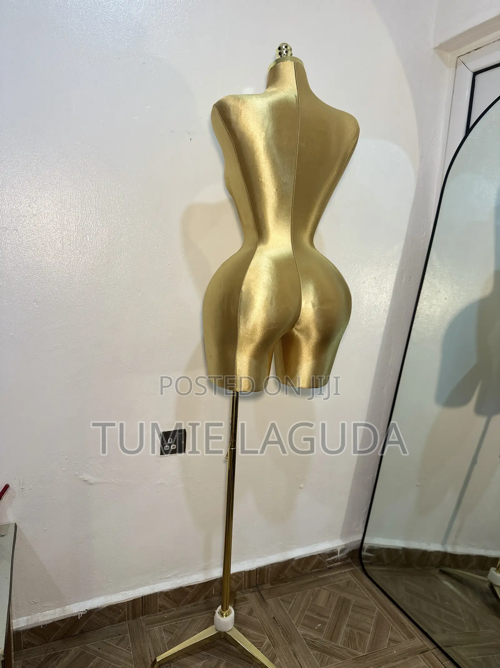 Foreign Pinnable BBL Mannequin
