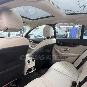 Mercedes-Benz C300 Luxury 4matic Sedan AWD (2.0L 4cyl 7A) 2017 Red