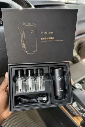 4-in-1 Intelligent Car Aromatherapy Diffuser Set