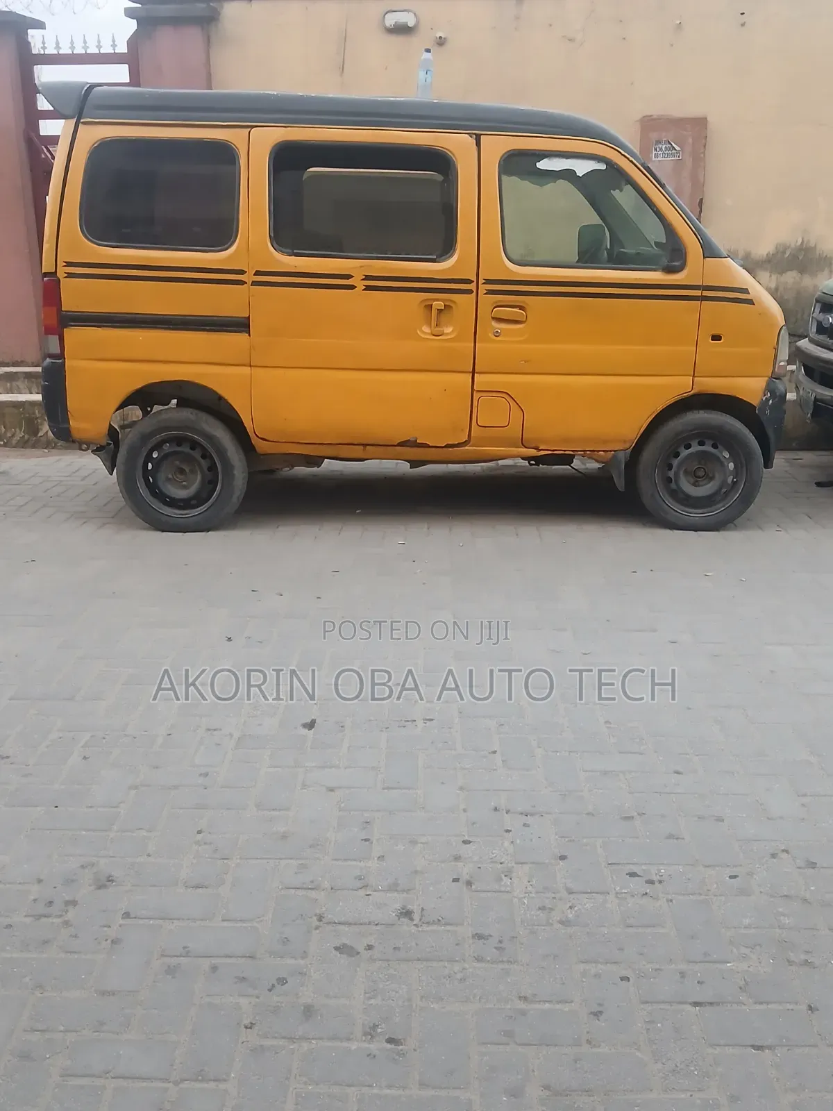 Suzuki APV Minibus 2008 Yellow