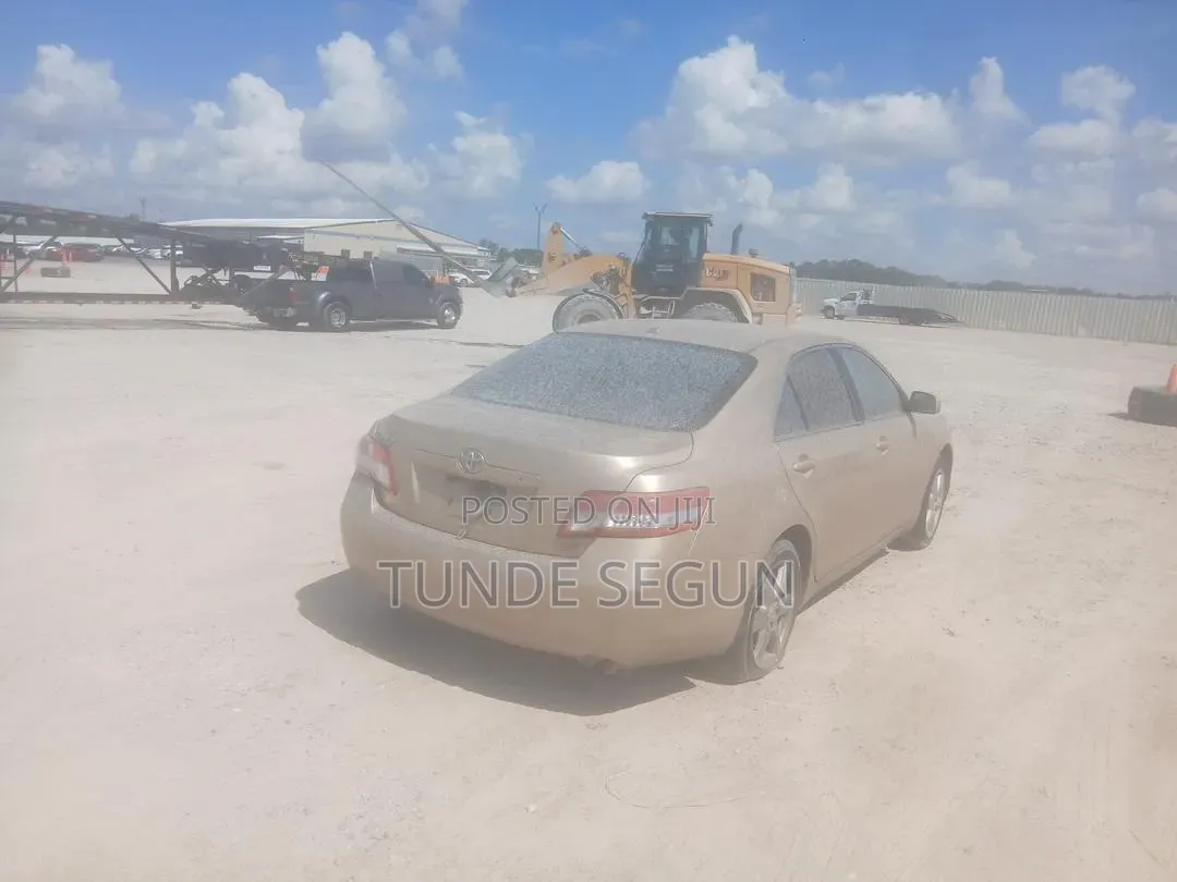 Toyota Camry 2011 Brown
