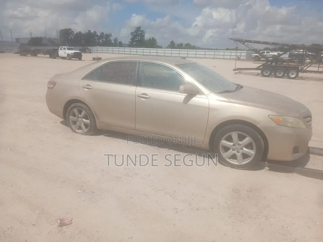 Toyota Camry 2011 Brown