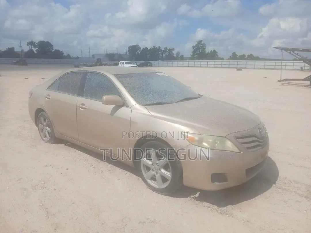 Toyota Camry 2011 Brown