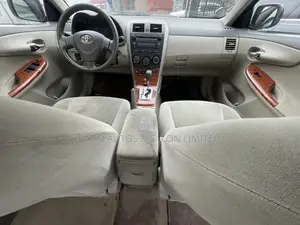 Toyota Corolla XLE 4dr Sedan (1.8L 4cyl 4A) 2009 Black