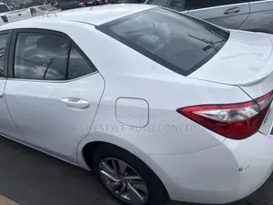 Toyota Corolla 2014 White