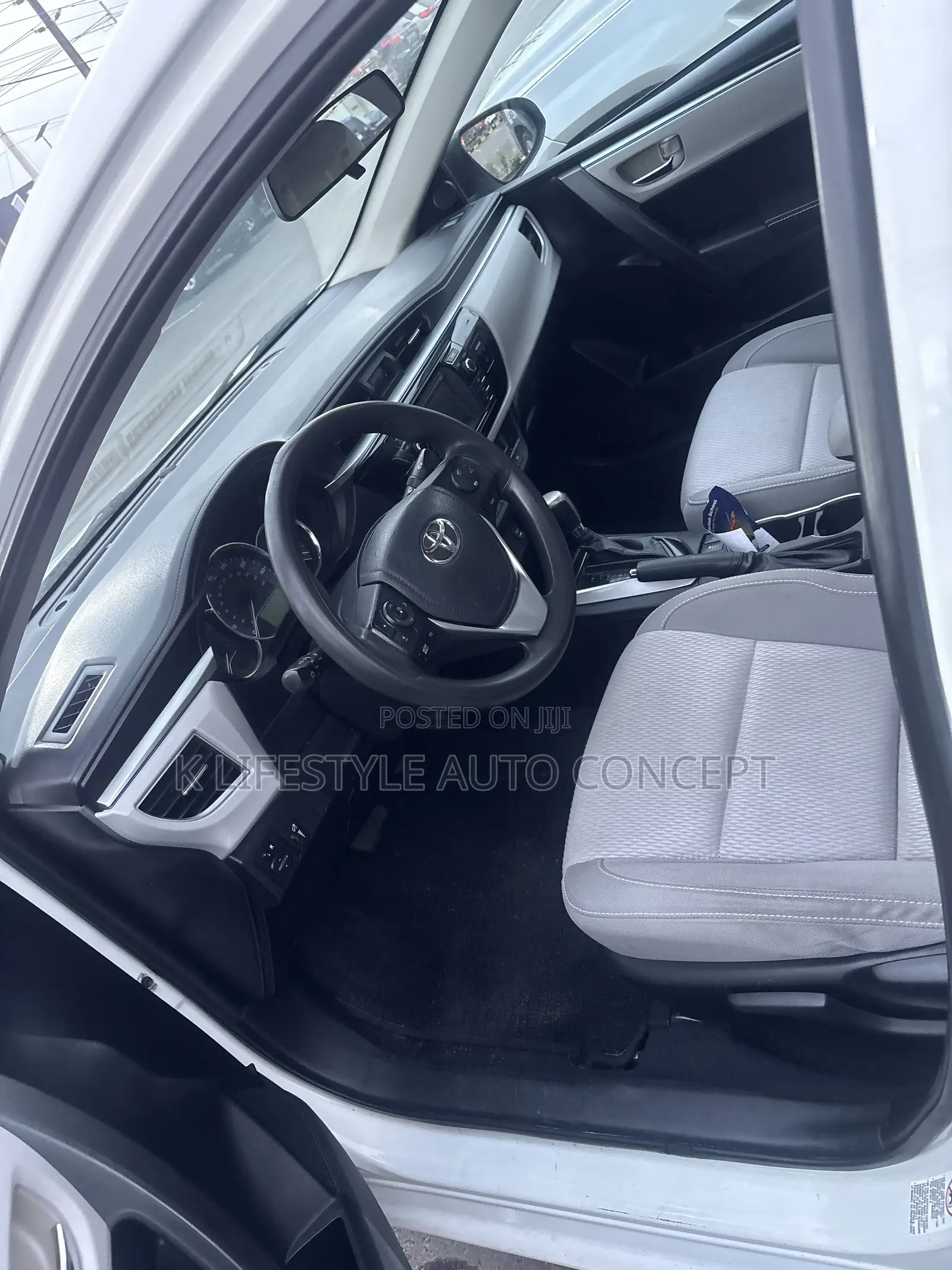 Toyota Corolla 2014 White
