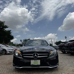 Mercedes-Benz C400 4Matic AWD Sedan (3.0L V6 7A) 2015 Black