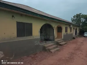 1bdrm Block of Flats in Kubwa for sale