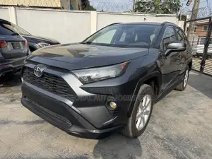 Toyota RAV4 2020 Gray