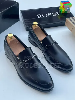 Men’s Black Classic Horsebit Loafers With Polished Elegant Look