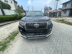 Toyota Land Cruiser Prado 2019 Black