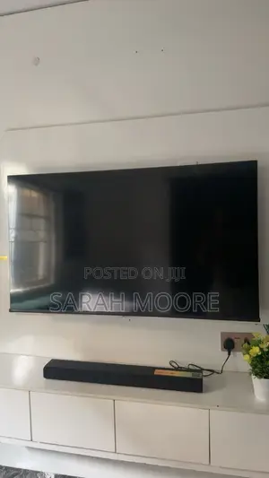 Hisense TV 50 Inches
