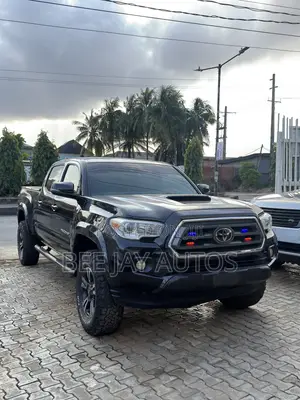 Toyota Tacoma 2018 Black