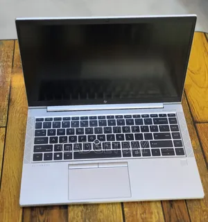 Laptop HP EliteBook 845 G8 16GB AMD Ryzen 5 SSD 512GB
