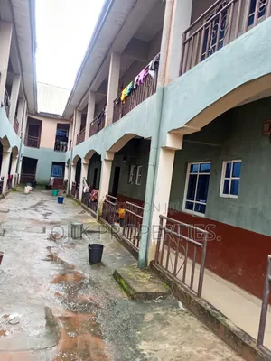 20bdrm House in Ojik Properties, Owerri for sale