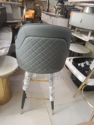 Executive Swivel Barstool