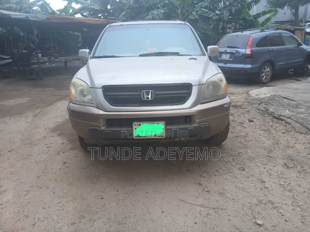 Honda Pilot 2005 Silver
