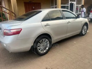 Toyota Camry SE 4dr Sedan (2.4L 4cyl 5A) 2008 Gold