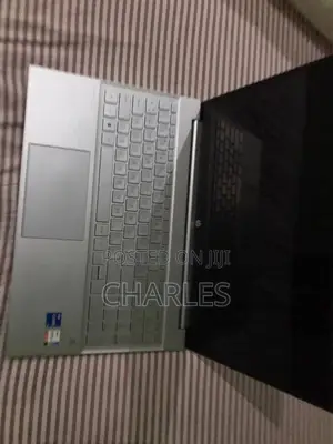 Laptop HP Pavilion 15 8GB Intel Core i5 SSD 1T