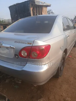 Toyota Corolla 2004 White