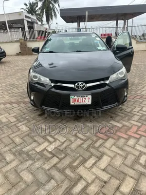Toyota Camry SE 4dr Sedan (2.5L 4cyl 6A) 2017 Gray