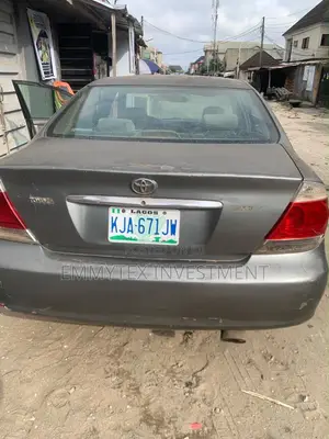 Toyota Camry 2004 Gray