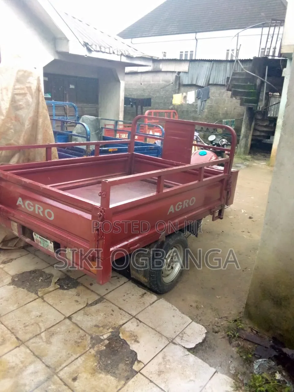 Qlink Axon 50 2010 Red